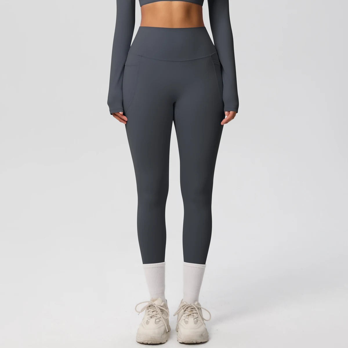 Leggings with pockets