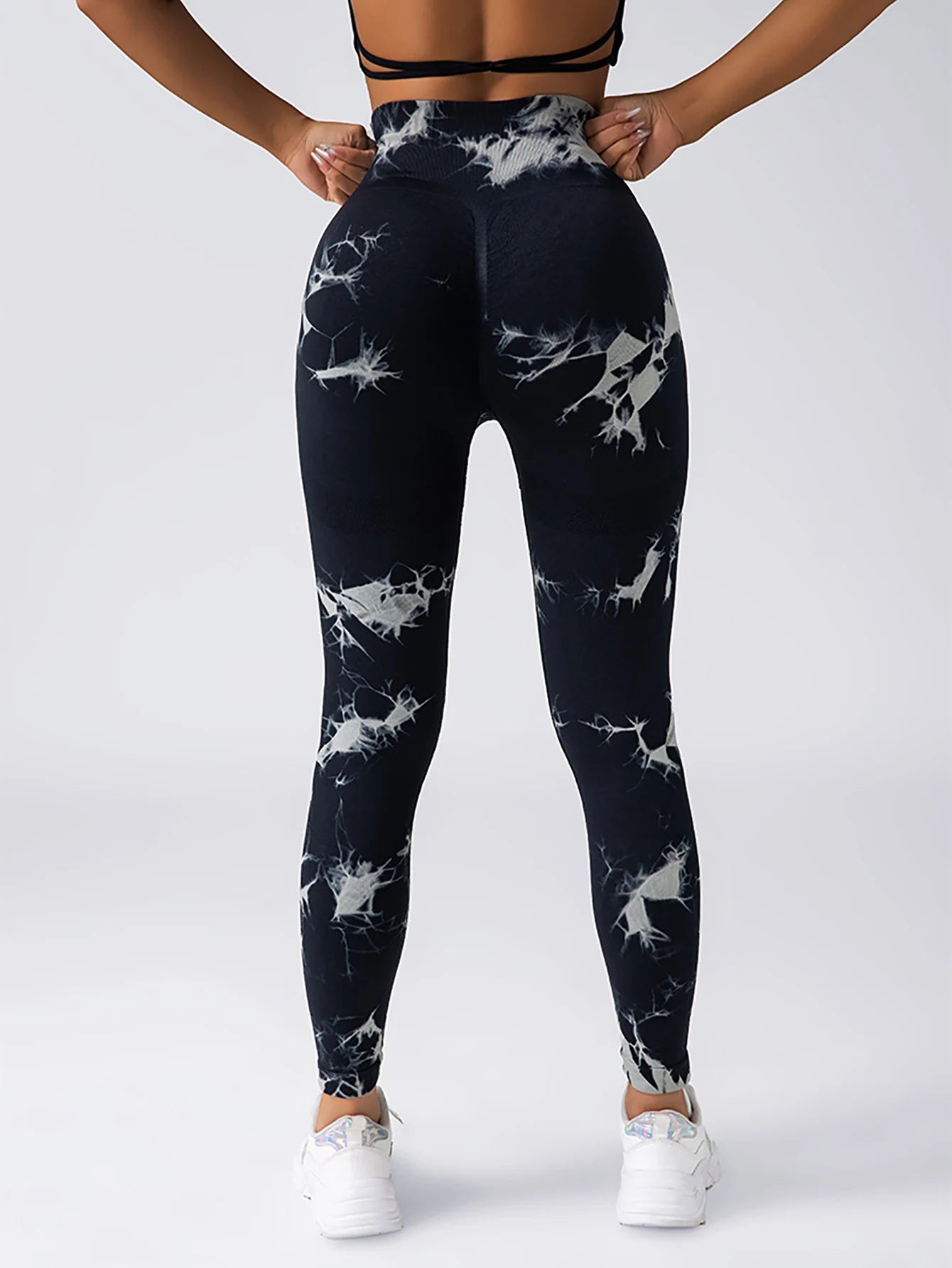 Wide-waisted leggings
